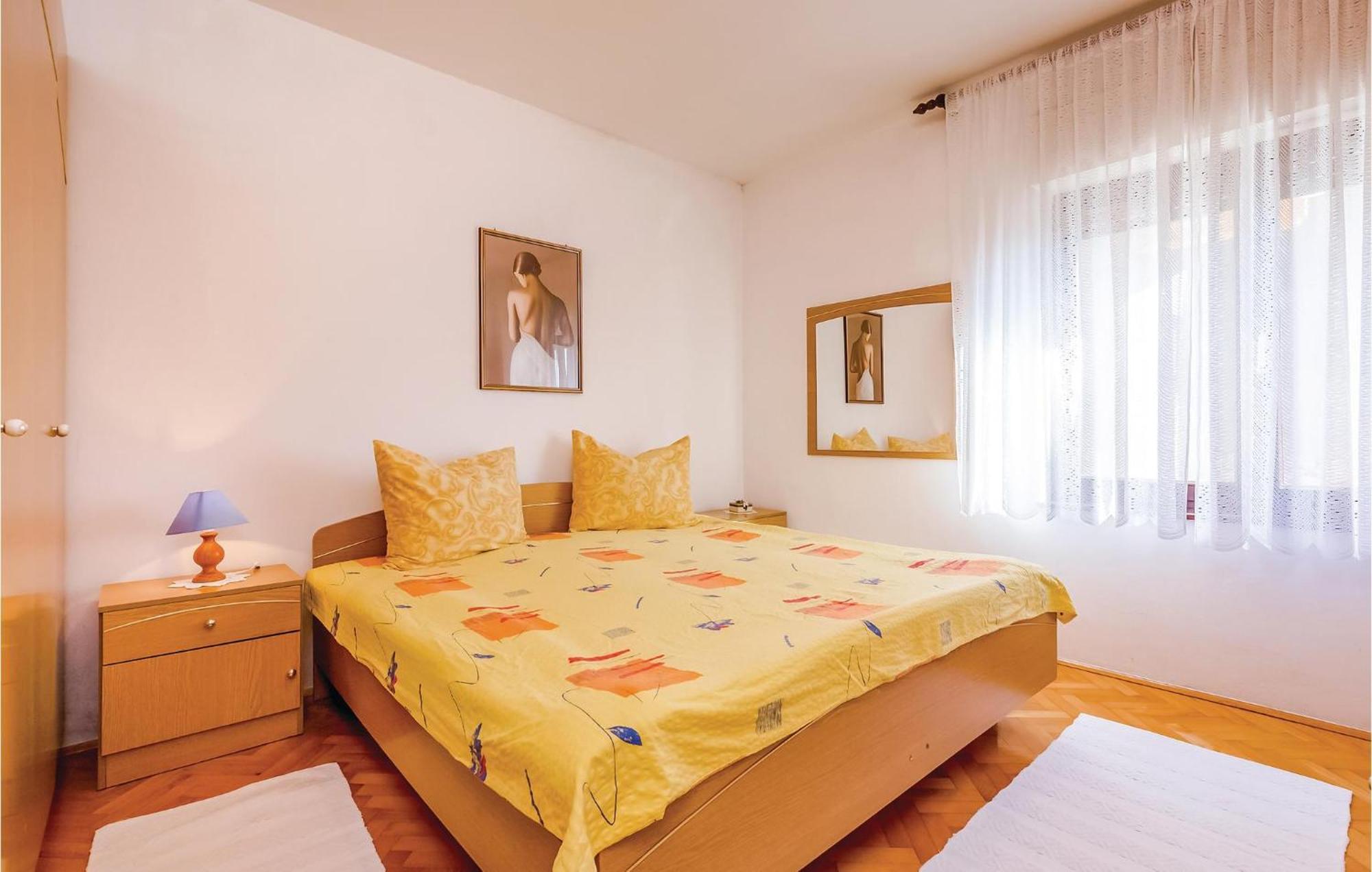 Beautiful Apartment In Novi Vinodolski Extérieur photo