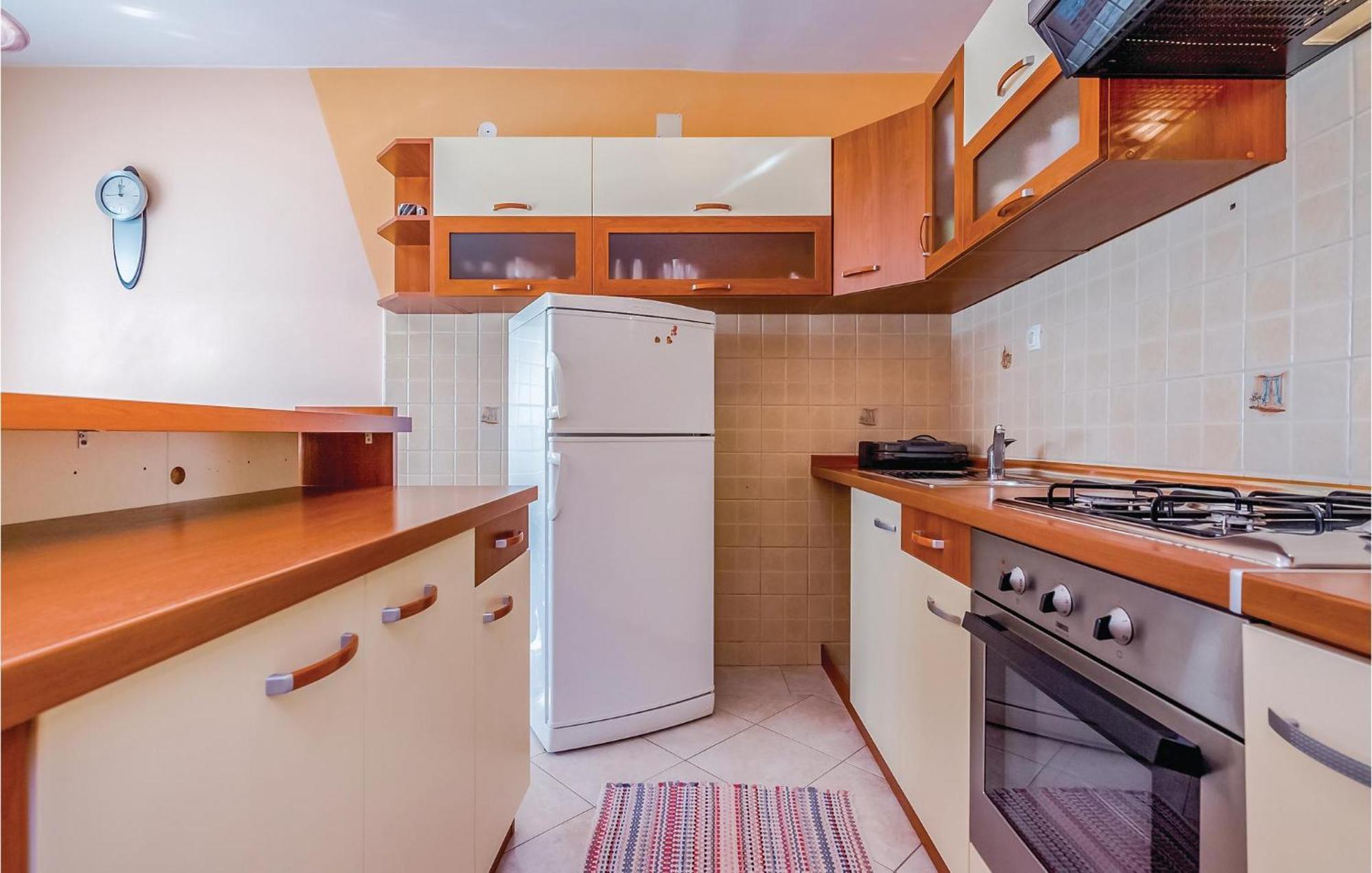Beautiful Apartment In Novi Vinodolski Extérieur photo