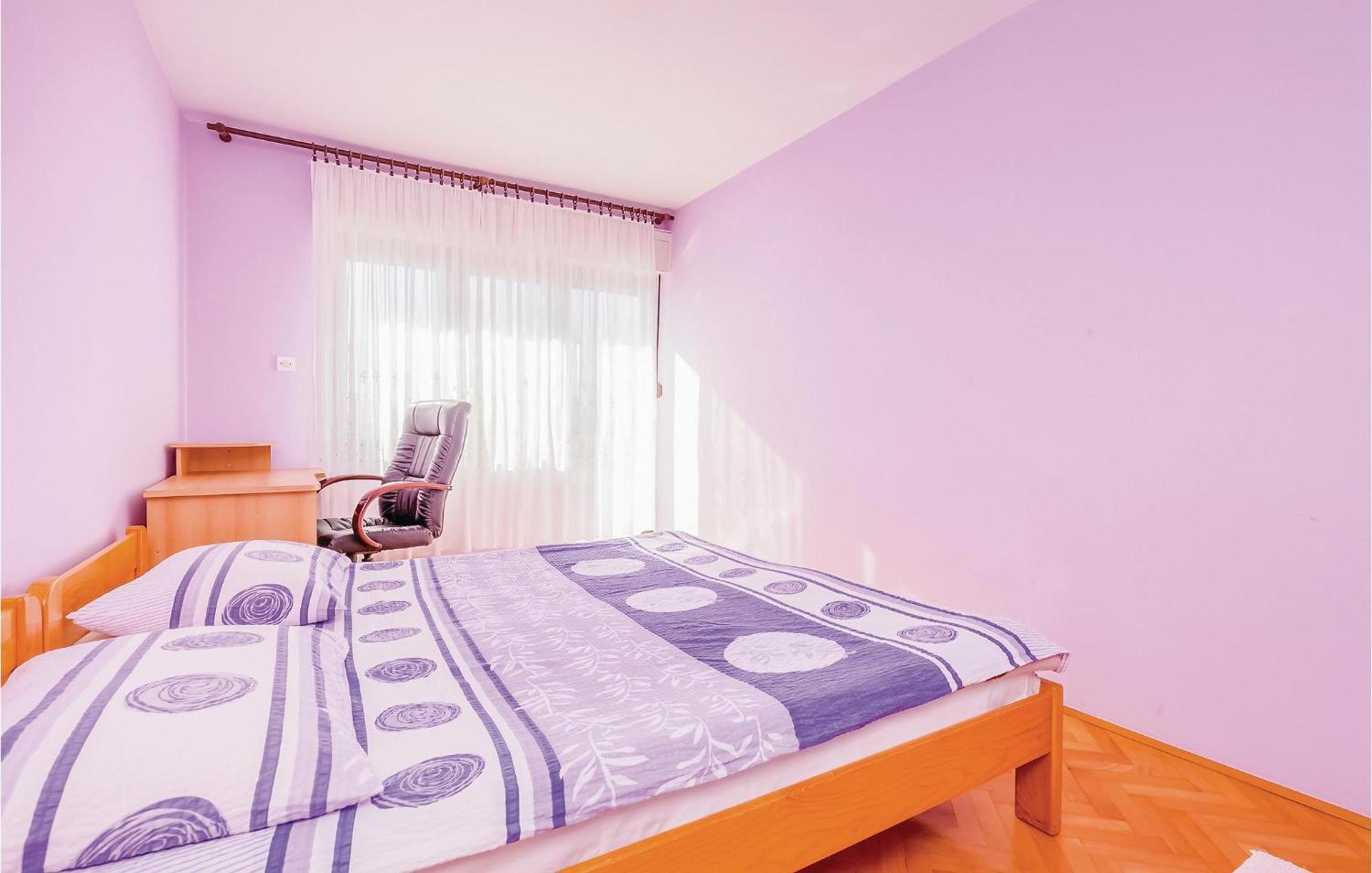 Beautiful Apartment In Novi Vinodolski Extérieur photo