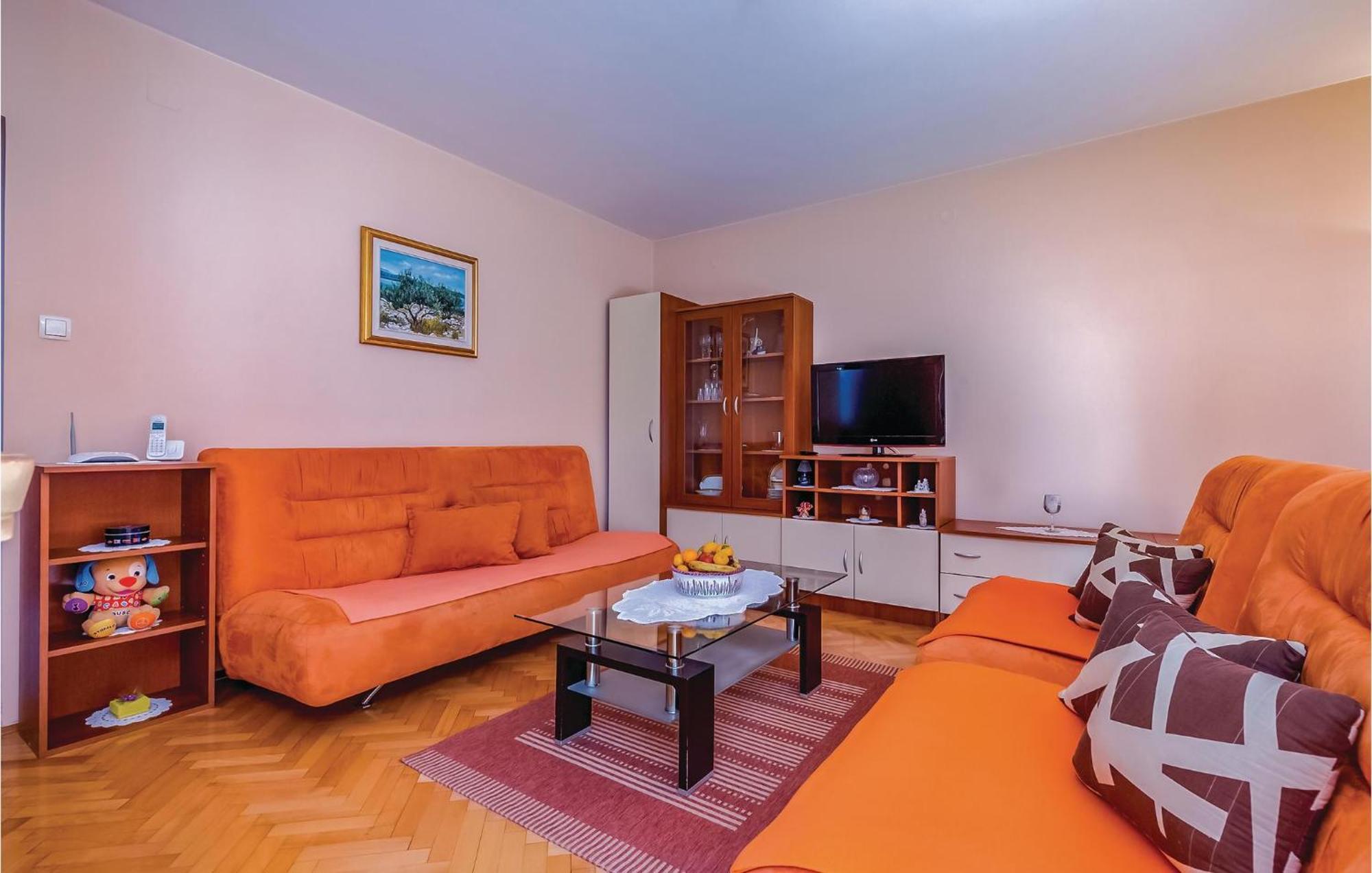 Beautiful Apartment In Novi Vinodolski Extérieur photo