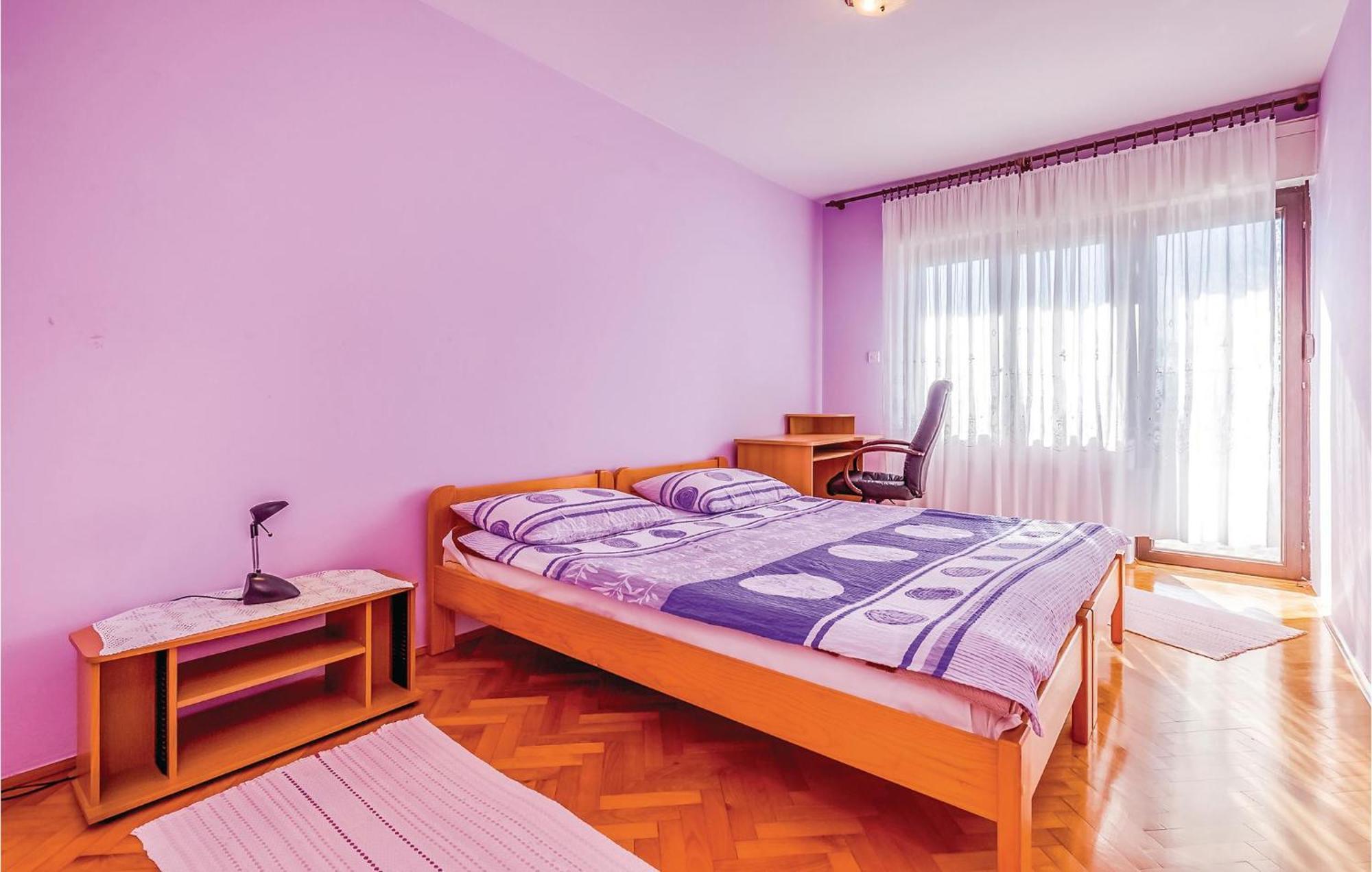 Beautiful Apartment In Novi Vinodolski Extérieur photo