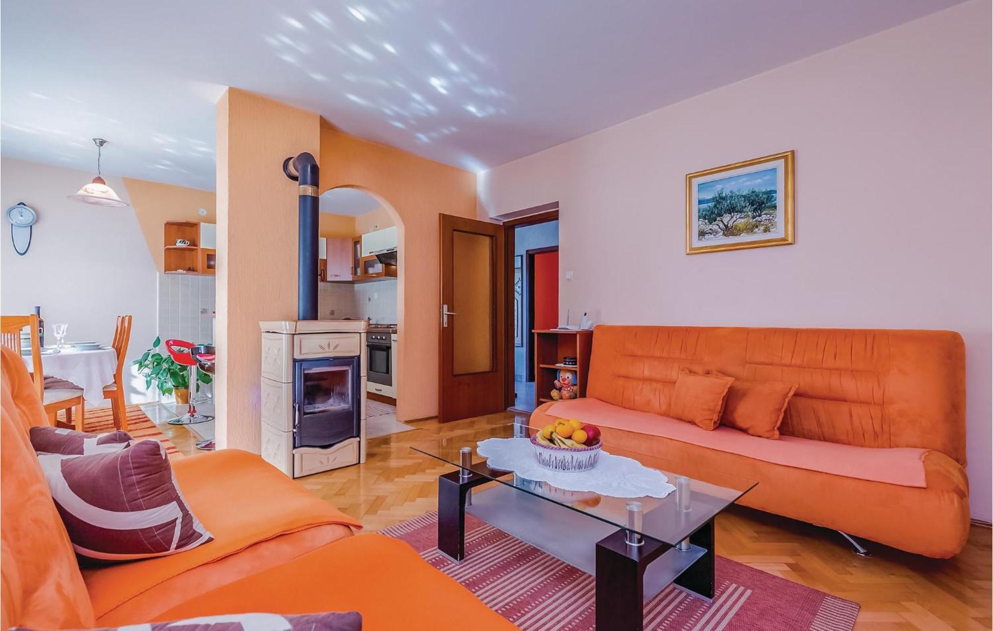 Beautiful Apartment In Novi Vinodolski Extérieur photo